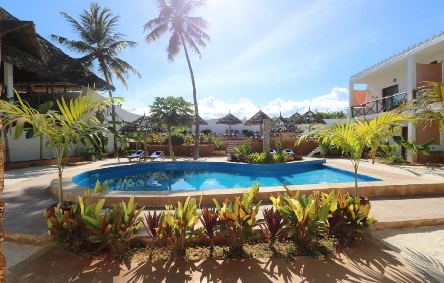 Triple Room with Pool View